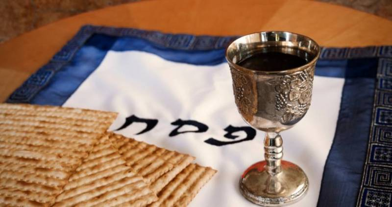 
Интересные особенности и традиции еврейского праздника Песах шени, отмечаемого 5 мая 2023 года                
