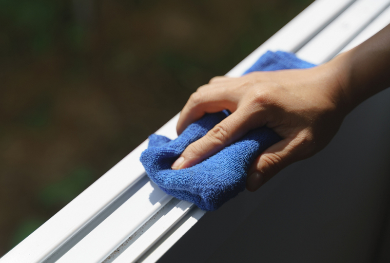Как мыть окна правильно и без разводов: советы эксперта