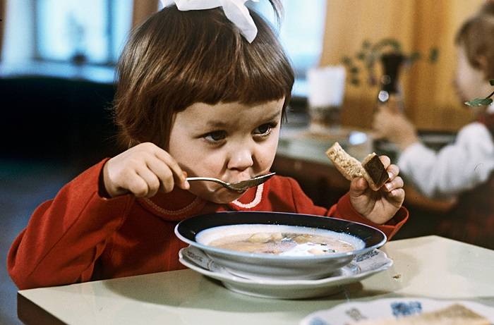 
Какими шестью гадкими блюдами мучили детей в СССР                