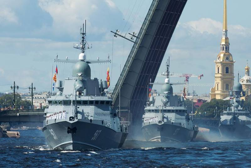 
Какого числа в Санкт-Петербурге пройдет парад в честь Дня ВМФ в 2022 году                