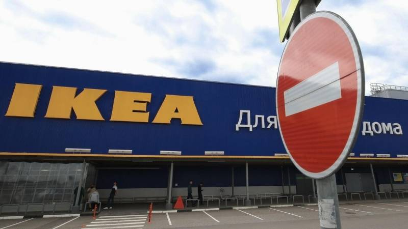 
Компания IKEA открывает электронную очередь для распродажи своих товаров в РФ                