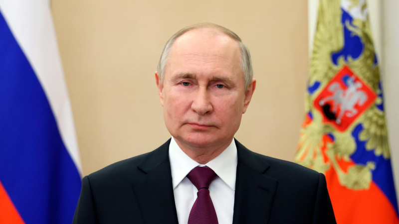 Путин: надо быстрее закрыть вопросы по восстановлению жилья в приграничье