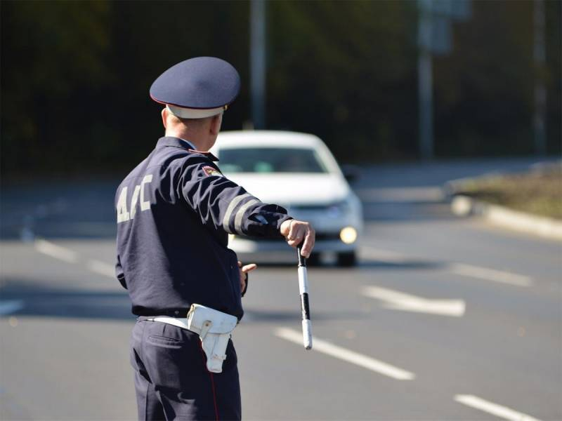 
В России в июле 2022 года появились новые огромные штрафы для автомобилистов                