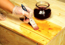 Насколько долго может сохранить древесину масло после качественной пропитки?