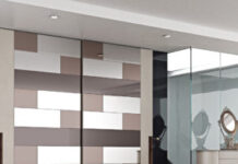 Шкаф-купе в интерьере: стильные модели 2021 года