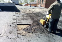 Демонтаж кровли: избавляемся от старого покрытия