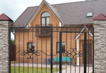 Кованые ворота для загородного дома