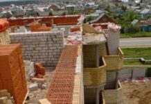 Строительство дома из керамических блоков: технология возведения