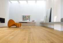 Какое покрытие для паркета лучше – лак или масло?