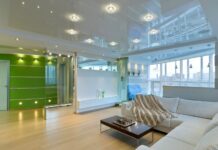 Почему натяжные потолки востребованы на рынке?