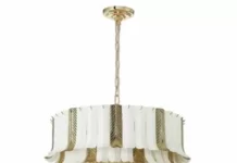 Какую люстру выбрать в зал?