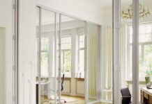 Раздвижные двери на балкон: очень удобная современная конструкция