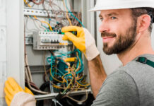 Как не ошибиться в выборе электрика для электромонтажных работ