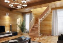 Деревянная лестница в интерьере гостиной