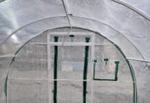 Как выбрать армированную пленку на теплицу для дачи