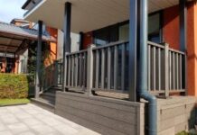 Монтаж ограждений из ДПК