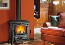 Как выбрать печь-камин для дачи?