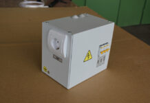 Как выбрать ящик с понижающим трансформатором?