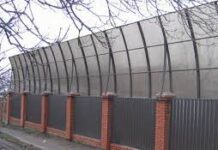 Шумозащитный забор для дома и дачи: советы экспертов