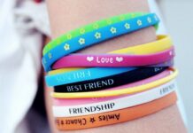 Где находят применение силиконовые браслеты