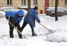 Где нанять разнорабочих уборку снега