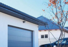 Монтаж секционных ворот Алютех: инструкции по установке