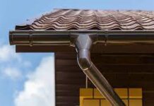 Водосточная система для крыши: позволяет организованно собирать и отводить осадки