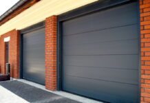 Секционные ворота Алютех для гаража — устройство, модели