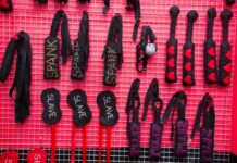 Что купить в секс шопе в интернете
