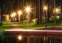 Монтаж уличного освещения в коттеджном поселке