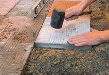 Укладка тротуарной плитки: особенности процесса