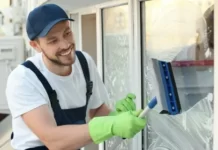 ПромАльп68: Профессиональная мойка окон, витражей и витрин, привносящая яркость в ваше окружение