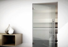 Стеклянные двери — изготовление и монтаж