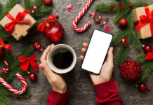 Умные шары и гибкий неон: чем украсить жилье на Новый год