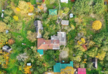 Земельные участки в Москве и Петербурге подорожали вдвое с 2020 года