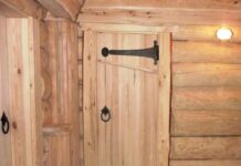 Какая должна быть дверь в баню?