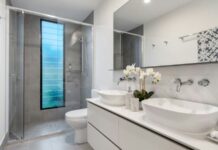 Назван простой способ избавиться от желтой полосы на унитазе