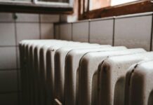 Эксперт объяснила, что делать с горячими батареями весной