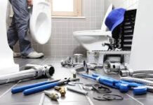 На что обратить внимание при заказе сантехника?