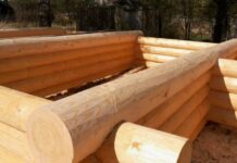 Преимущества и недостатки оцилиндрованных брёвен при строительстве деревянных домов