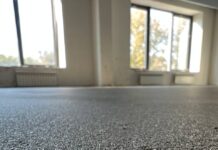 Цементно-песчаная стяжка: оптимальная толщина для различных типов помещений