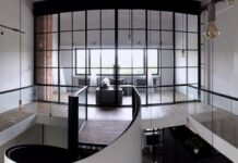 Как сделать помещение стильным: изготовление стеклянных перегородок для офиса — обзор компании «ЗСК Феникс»