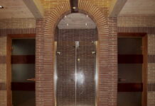 Изделия из стекла на заказ: разнообразие, качество и индивидуальный подход