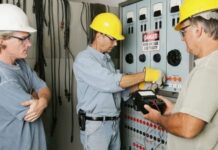 Пора менять разряд! Как выбрать лучшие курсы повышения квалификации в электробезопасности?