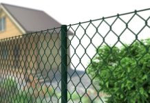 Где купить сетку Рабицу для строительства и обустройства участка