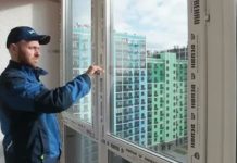 Как проходит остекление балкона: от замера до сдачи объекта