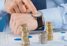 Почасовая оплата или фиксированная цена: как выгоднее платить юристу в 2026 году?