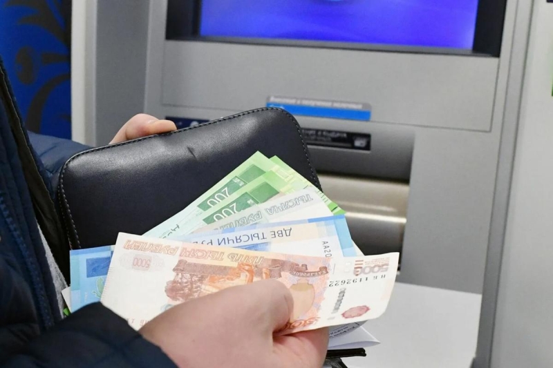 Банки с мая потеряют важный источник заработка на россиянах