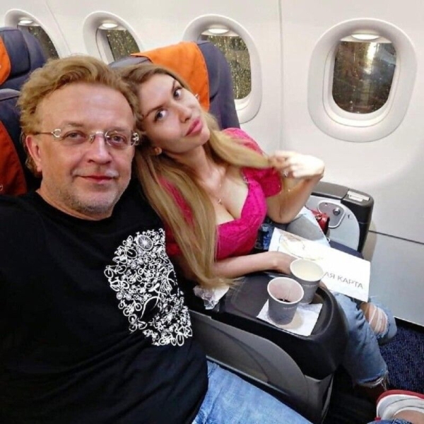 Бросил шестерых детей после гибели дочери. Что натворил артист Рома Жуков, ушедший от жены к модели