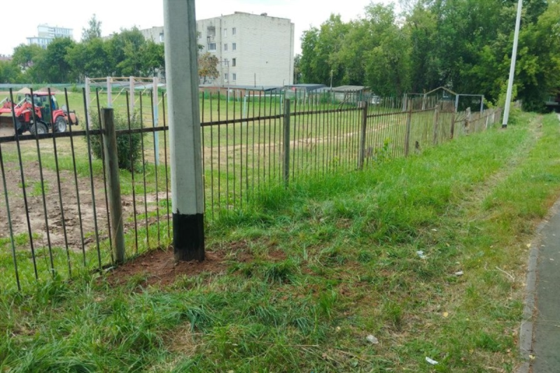 Глава Чебоксар Владимир Доброхотов контролирует установку освещения в Калининском районе